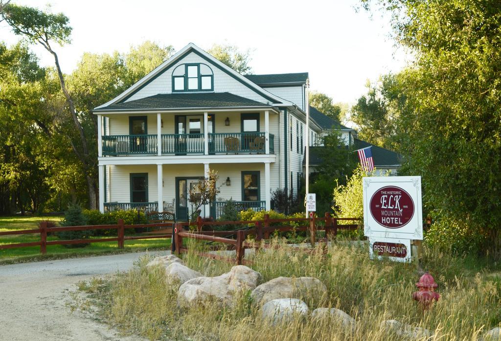 The Historic Elk Mountain Hotel Exterior photo